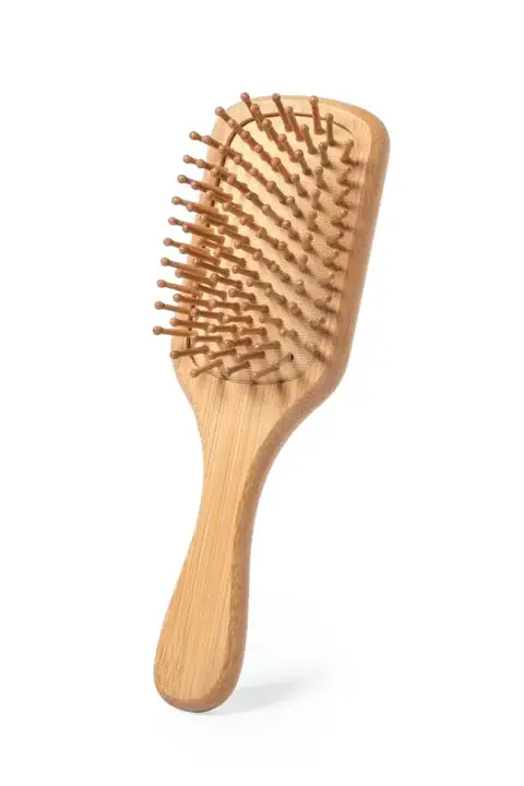 Makito Aveiro · Cepillo de bambú