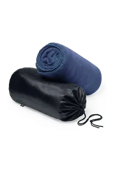 Makito Kayla · Manta con funda