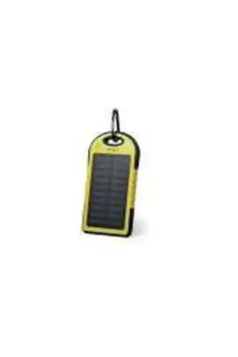 Makito Lenard · Power bank solar