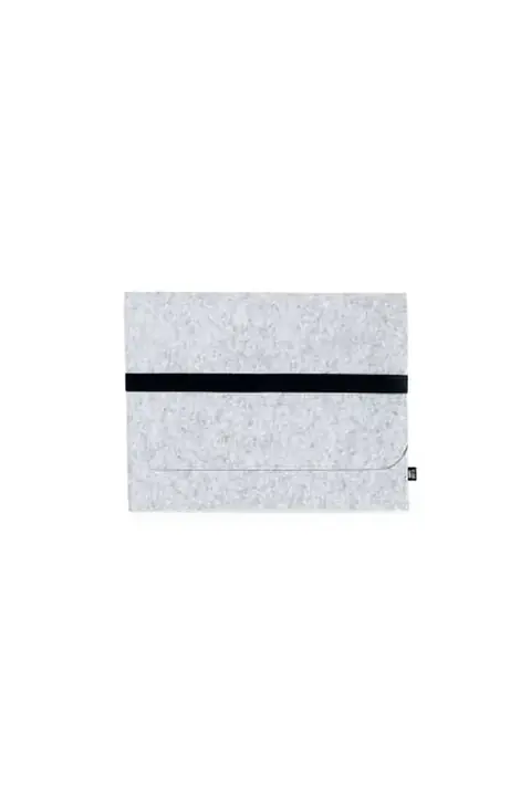 Makito Riley · Funda de fieltro para portátil